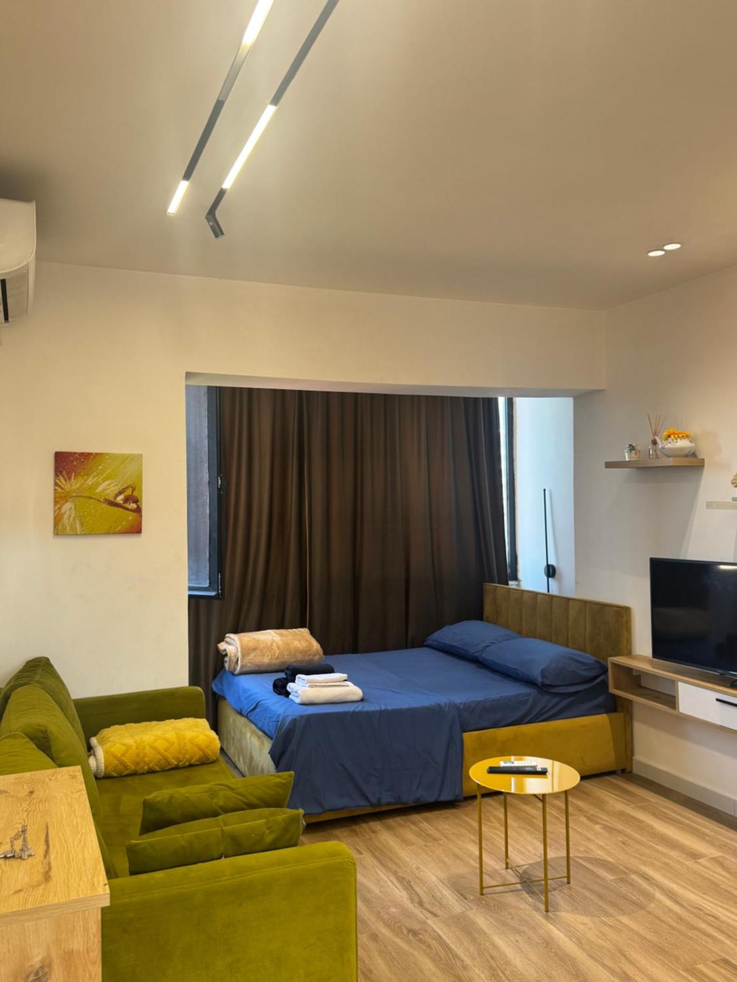Cosyspot * Tirana